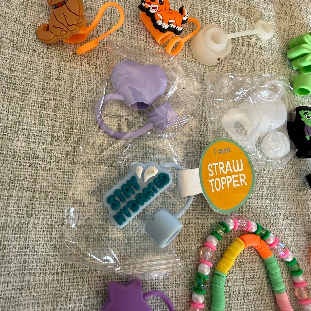 Straw Topper Bundle Cute Animals Beaded Bracelet Mix Stanley Starbuck Starbucks - Picture 2 of 8
